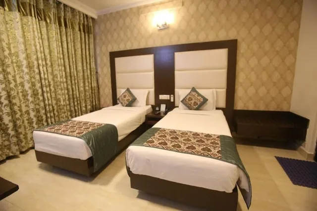 غرفة ديلوكس بسرير مزدوج، Amar Inn 4/5