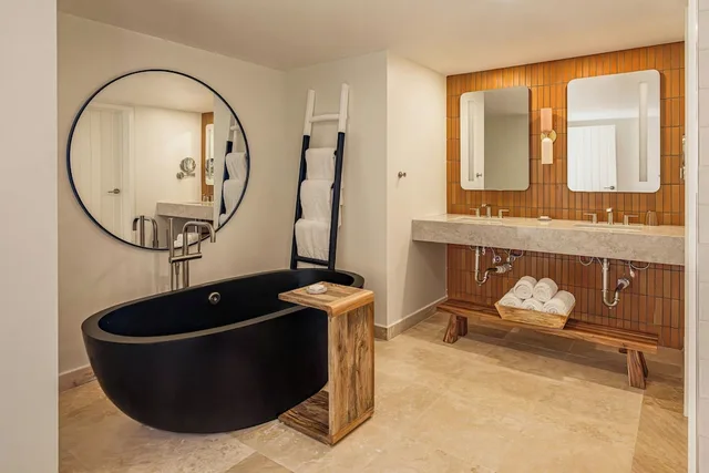 Lanai, Suite, King Bed, Ocean View, Sofa، Salterra, a Luxury Collection Resort & Spa, Turks & Caicos 4/4