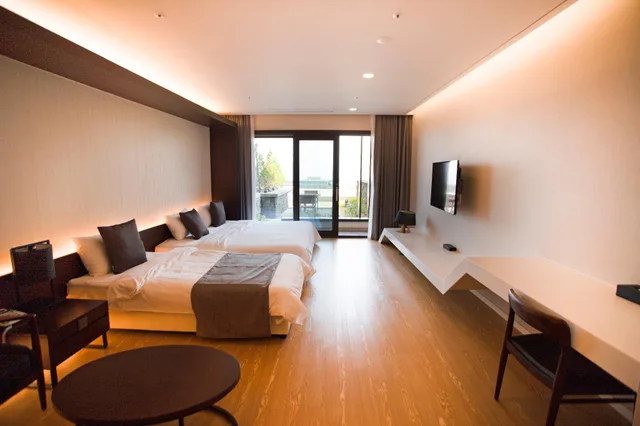 استوديو غراند ديلوكس، The Qube Resort Jeju 2/3