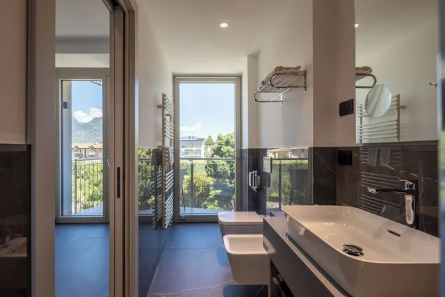 غرفة سوبيريور كبيرة بسريرين منفصلين بشرفة مع أريكة، Hotel Garda 10/10