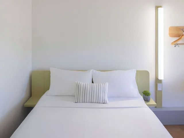 غرفة بسرير كوين وسرير بطابقين، ibis budget Campbelltown 10/10