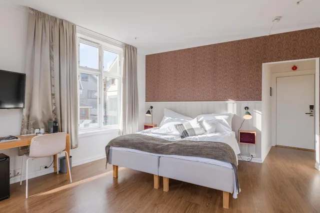 غرفة بسرير مزدوج أو سريرين منفصلين، Grand Hotell Egersund 2/10