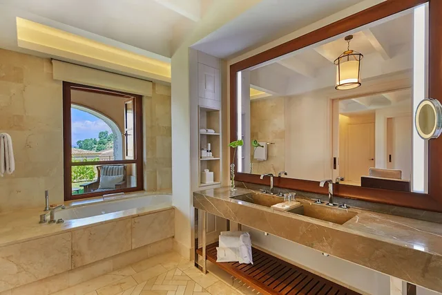 Junior Suite, Studio, King Bed, Garden View، Cap Vermell Grand Hotel 3/4