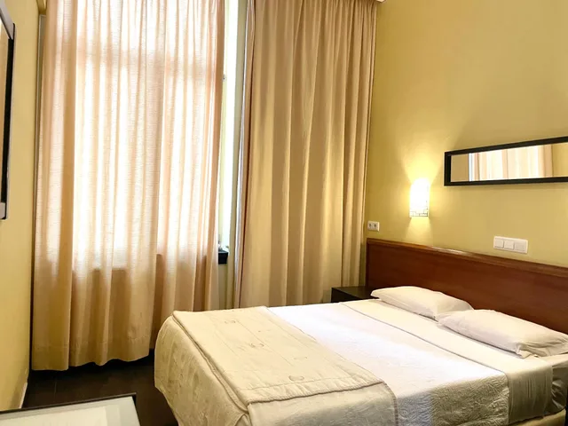 Room, Double Bed, with View, Universal Hotel 1/1