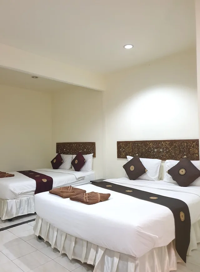 غرفة رباعية بسريرين كوين، Penzy Guest House 1/7