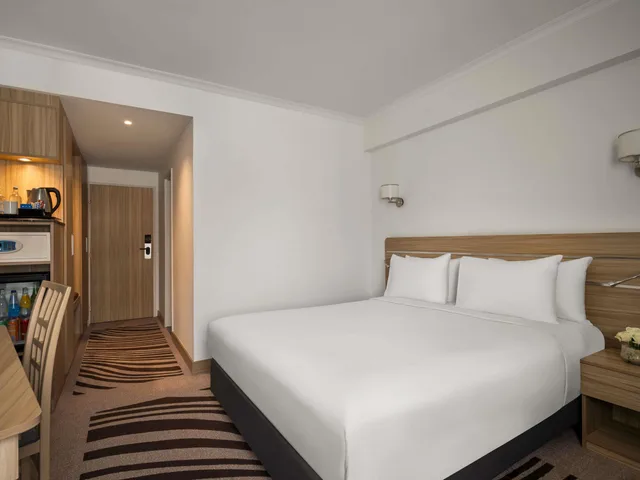 غرفة سوبيريور بسرير مزدوج بإطلالة على المسبح، Novotel Cairo Airport 5/10