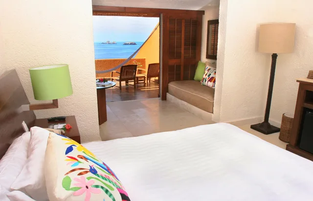 Deluxe, Sea View, Las Brisas Ixtapa 5/6