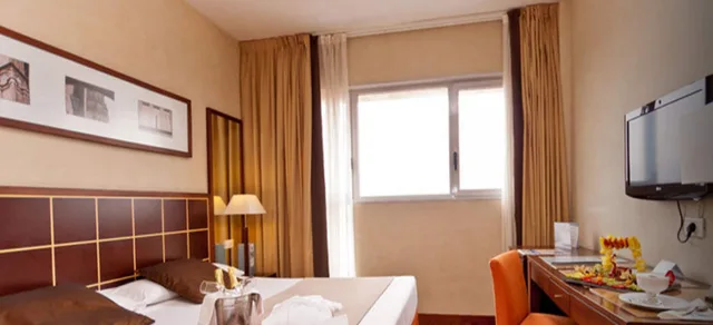 Room, Twin Beds, Eurostars Toledo 7/10