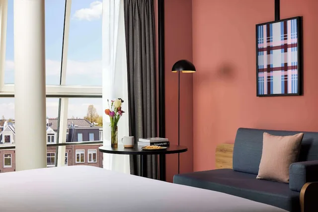 غرفة ديلوكس بسرير كوين، Avani Museum Quarter Amsterdam Hotel (former NH Amsterdam Museum Quarter) 4/6