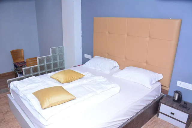 غرفة ديلوكس بسرير مزدوج، Hotel Toppers Corner Mount Abu 5/6