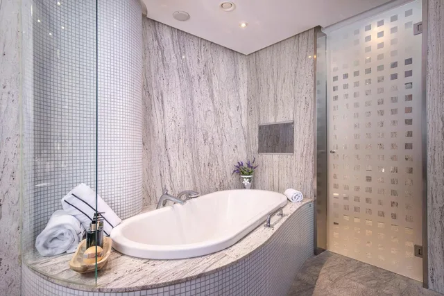 Presidential, the Level, Suite, King Bed، Melia Valencia Palacio de Congresos Formely Hilton Valencia 4/5
