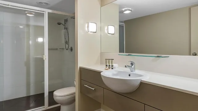 3 Bedroom Ocean View, Oaks Hervey Bay Resort and Spa 3/6
