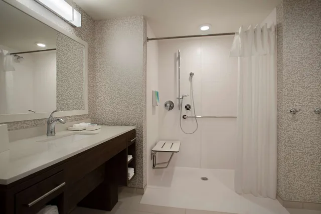 جناح استوديو بسريرين كوين لذوي الإعاقة، Home2 Suites By Hilton Lewes Rehoboth Beach 3/3