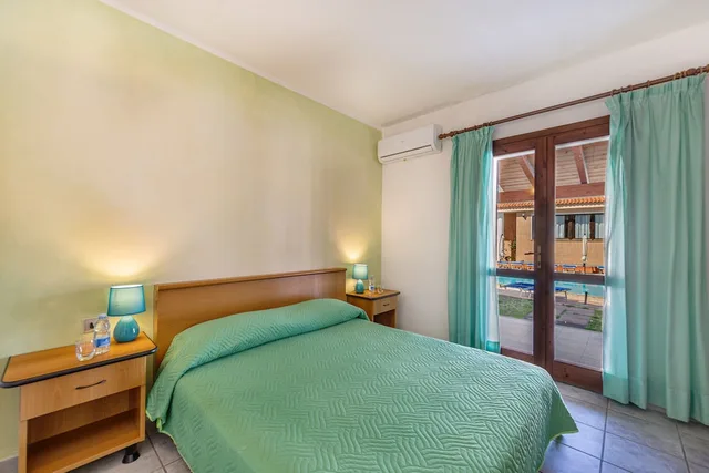 غرفة كلاسيكية بسرير كوين، Marina Manna Hotel Club Village 2/5