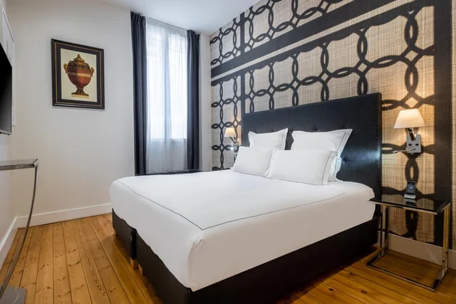 جناح بشرفة بجاكوزي، Hotel Le Palais Gallien 2/8
