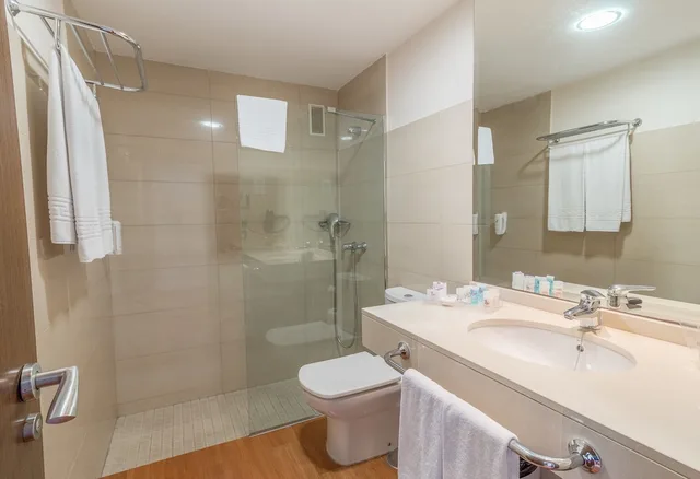 Room, Twin Beds, Hotel LIVVO Corralejo Beach 2/2