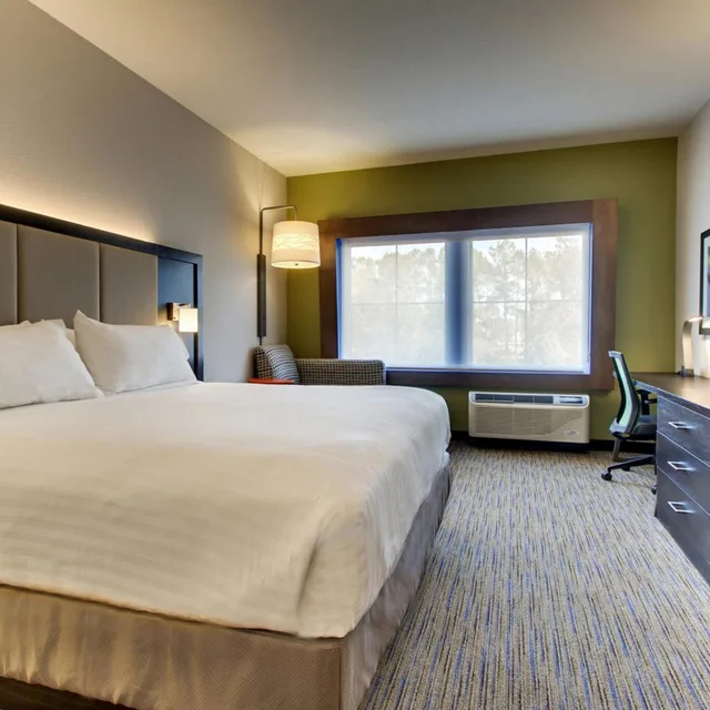 غرفة سوبيريور بسرير كينج، Holiday Inn Express Suites Charleston Ne Mt Pleasant Us17 2/7