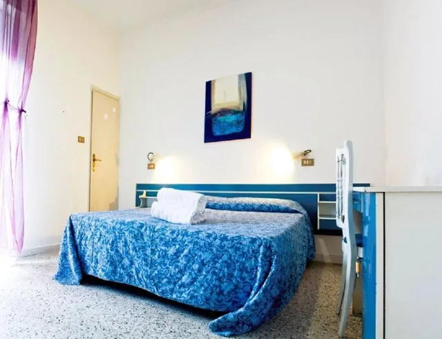 غرفة بسرير كوين، Nizza 3/10