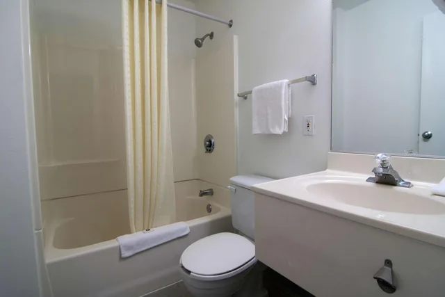 غرفة بسرير كوين، Motel6 Lakeville, MN - South - Lakeville 8/10