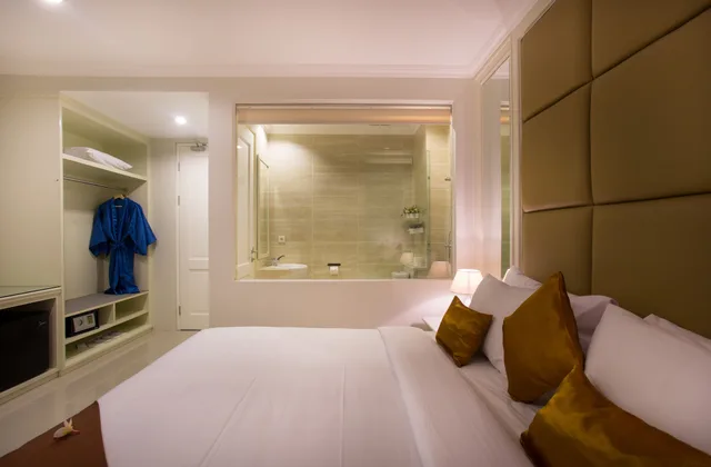 غرفة سوبيريور بسرير كينج، Amalfi Seminyak 5/7