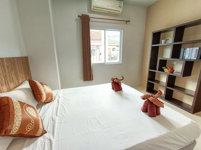شقة بسرير مزدوج وسرير فردي بإطلالة على الجبل بشرفة، SR Sea View Apartments (ex NC Residence) 1/2