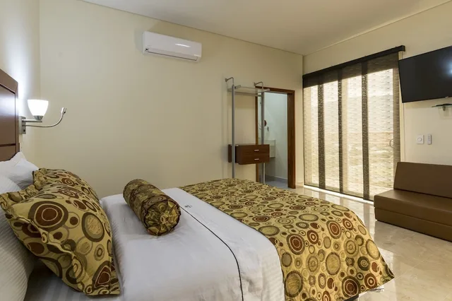 غرفة قياسية بسرير كوين بشرفة، Dorado La 70 Hotel 1/5