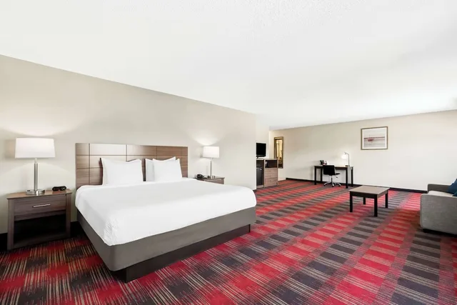 غرفة قياسية كبيرة بسرير كينج، Best Western Dartmouth-New Bedford 1/2