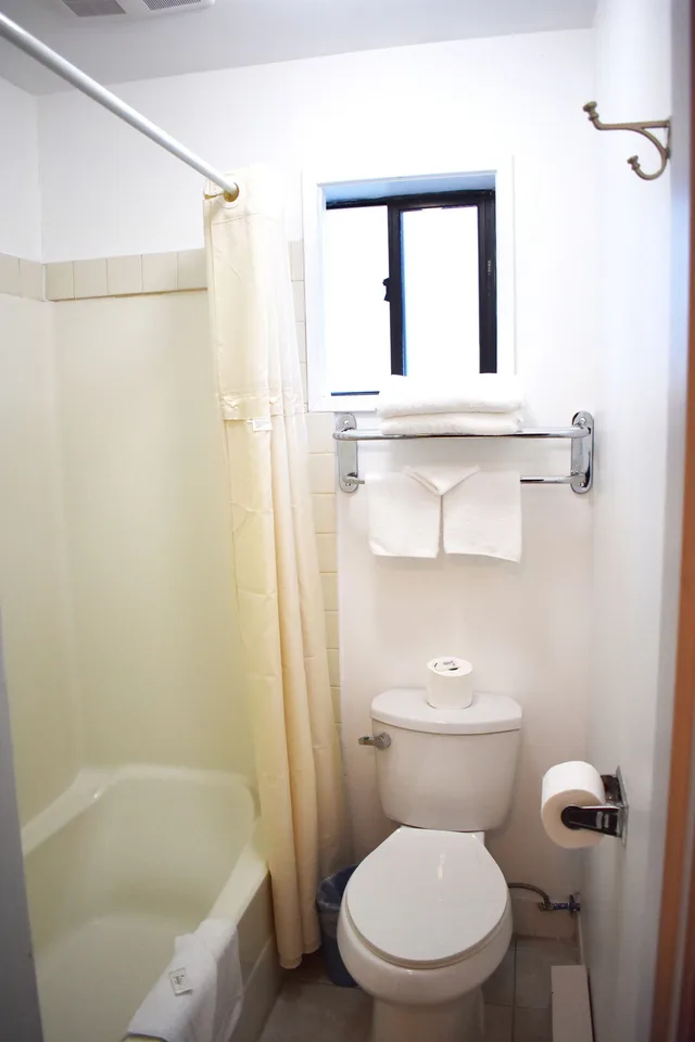 غرفة قياسية بسريرين كوين، Hope Inn And Suites 4/5