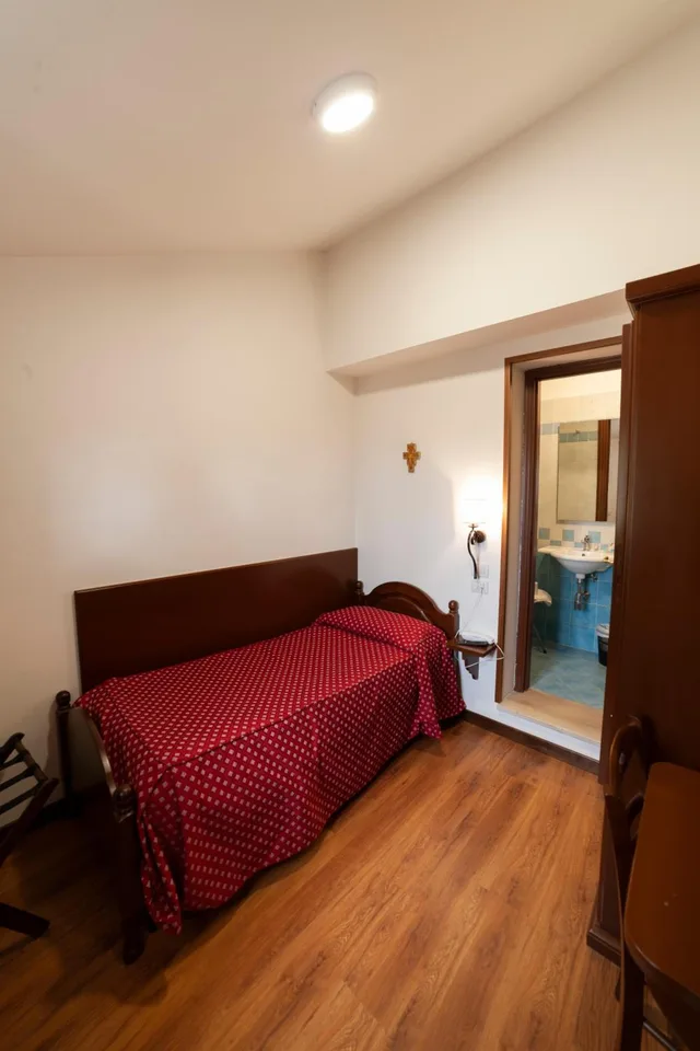 غرفة مفردة، Hotel Pax 2/7