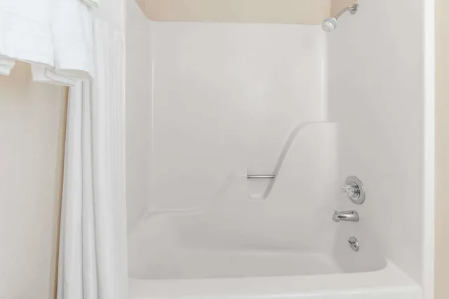 غرفة بسريرين مزدوجين للمدخنين، Days Inn by Wyndham Russell 3/4