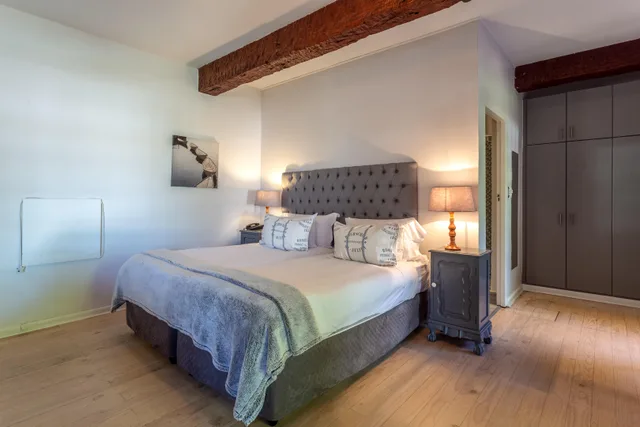 غرفة ديلوكس بسرير مزدوج أو سريرين منفصلين بإطلالة على الحديقة، Whale Rock Luxury Lodge 2/10