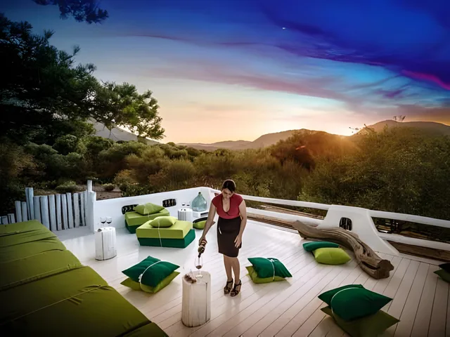 جناح جونيور بشرفة، Su Gologone Experience Hotel 1/1