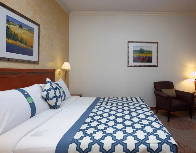 غرفة قياسية بسرير مزدوج، فندق هوليداى ان الخبر(Holiday Inn Al Khobar) 1/5