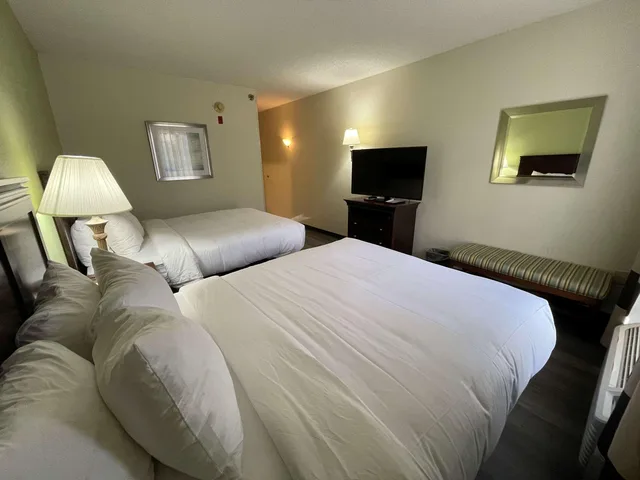جناح، Comfort Inn Pinehurst NC 2/8