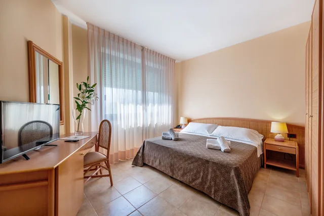 غرفة قياسية بإطلالة على البحر، Rina Hotel 1/10