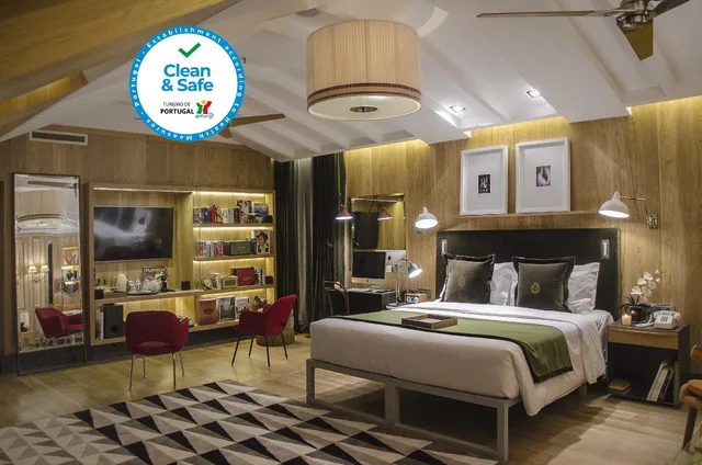 Mansard, Superior، Browns Central Hotel 1/1