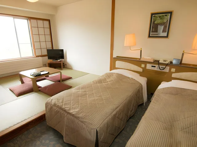 غرفة يابانية بسريرين منفصلين وفرشتي فوتون، Madarao Kogen Hotel 1/1