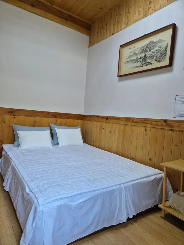 Room, Twin Beds, Queen Bed, Jeonju Star Rest Guesthouse 1/2