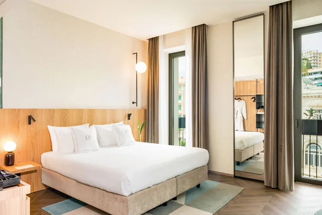 Deluxe, Double Bed, Casino View، Hotel Europa 2/10