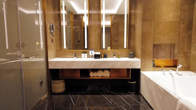 جناح بريميوم بسرير كينج مع دخول الصالة، Intercontinental Ningbo 7/10