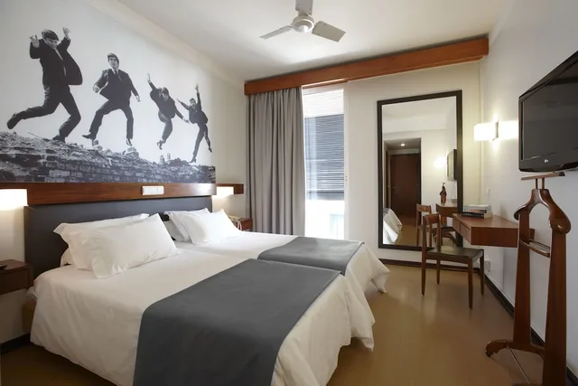 Classic, Double Bed, Balcony, The Editory Garden Carmo Funchal 4/10