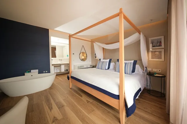 Vip, Suite, King Bed, Sea View, Sofa, Living Area, Balcony, Hotel Son Caliu Spa Oasis Superior 1/6