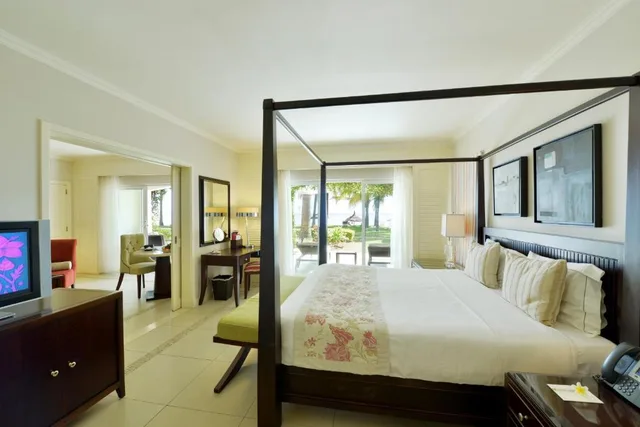 جناح بريميوم بسرير كينج، Sugar Beach Mauritius 2/8