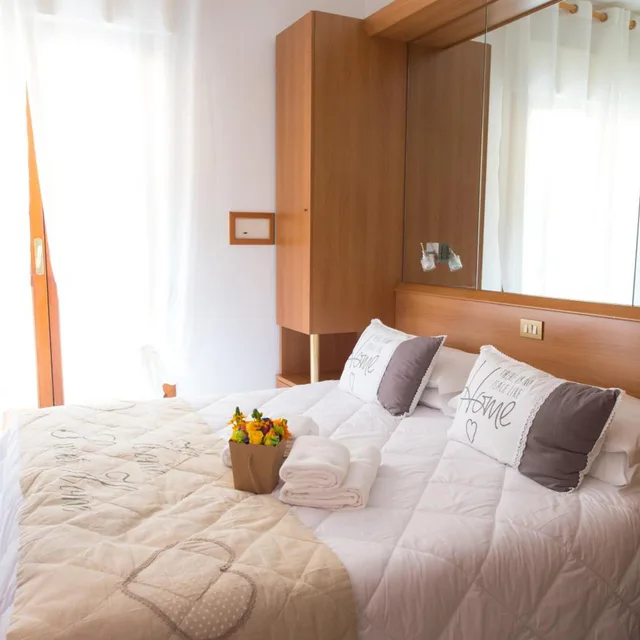 غرفة بسرير مزدوج، Hotel Germania 1/6