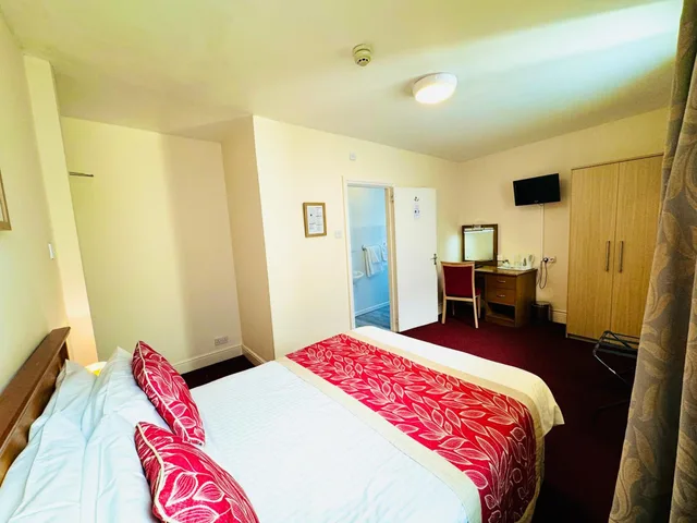 Standard, Double Bed, Chesterhouse 3/4