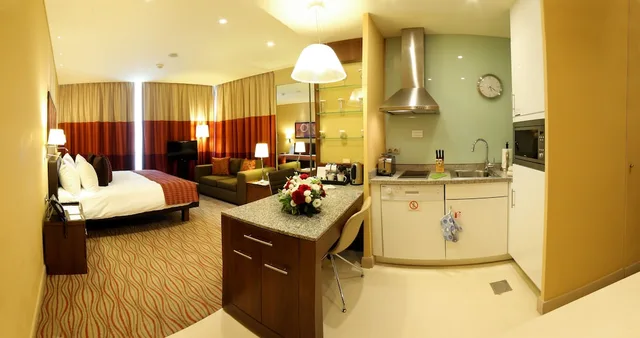 جناح استوديو بسرير كينج بإطلالة على المدينة بشرفة، Staybridge Suites, Beirut 7/7