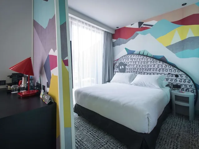 جناح بسرير مزدوج مع أريكة، Ibis Styles Tbilisi Center 9/10