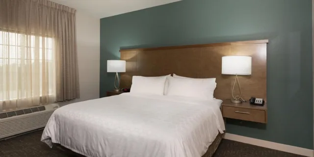 Suite, King Bed, Accessible, Staybridge Suites Houston East - Baytown 6/10