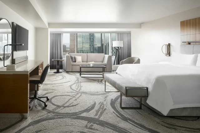 جناح جونيور، Jw Marriott Los Angeles L A Live 1/2