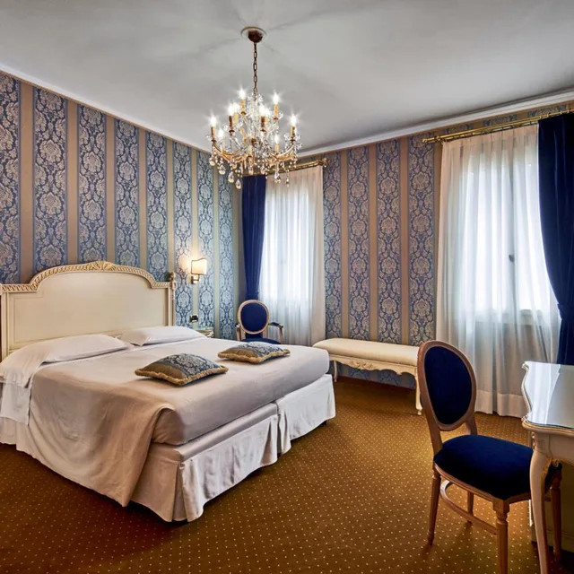 Deluxe, Canal View, Gardena Hotel 2/10